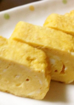 ふわふわ玉子焼き練乳入り♪-レシピのメイン写真