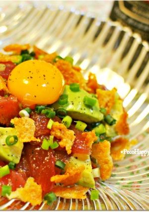 蜂蜜漬けまぐろとアボカドのパリチーズのせ-レシピのメイン写真