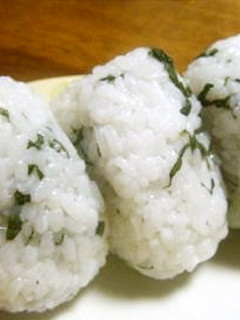 花粉症対策と美白に♪青しそご飯-レシピのメイン写真
