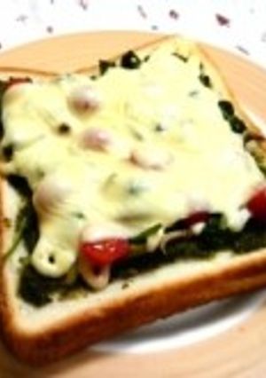 ポパイ×トマトのバジルピザトースト:)□-レシピのメイン写真