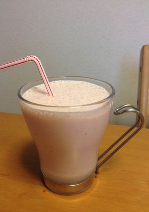 2層仕立てのダノンビオスムージー-レシピのメイン写真