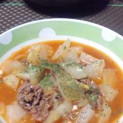 รูปของ 大根と牛肉のあっさりシチュー♡