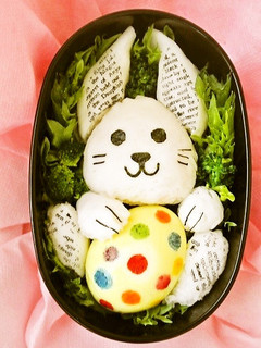 ふわふわおぼろはんぺんでうさぎおにぎり-レシピのメイン写真