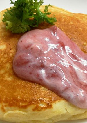 ヨーグルトでしっとりホットケーキ-レシピのメイン写真
