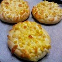 基本からアレンジまで！思わずつくりたくなる「とうもろこし 惣菜パン