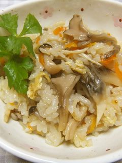 きのこ(冷凍)の炊き込みご飯-レシピのメイン写真