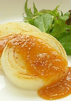 (σ・∀・)σ 「新玉ねぎ味噌ステーキ」-レシピのメイン写真