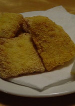 なまずのフライ（写真はコーンミール）-レシピのメイン写真