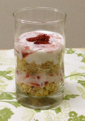 簡単　朝食に　苺のトライフル-レシピのメイン写真