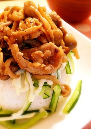 節約レシピ☆豚こまの甘辛しょうが焼き丼♪-レシピのメイン写真