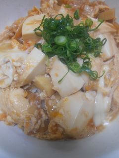 絹ごし豆腐とたけのこ煮入り玉子丼-レシピのメイン写真