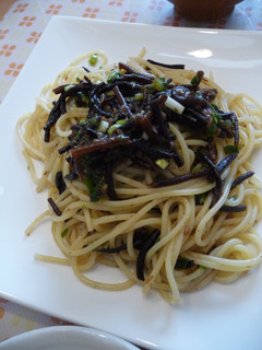 万能・梅カツオひじきで和風パスタ-レシピのメイン写真