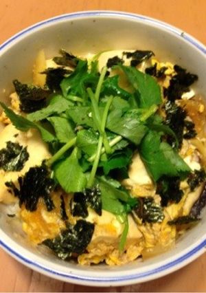 三つ葉たっぷり豆腐丼-レシピのメイン写真