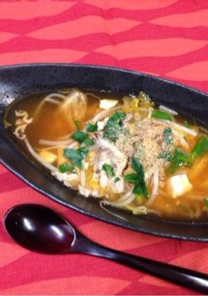 余ったキムチで簡単チゲスープ-レシピのメイン写真