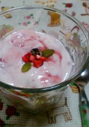 ダノンビオ2層仕立てで☆パフェな朝食☆-レシピのメイン写真