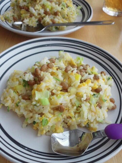 子どもとランチ♪豆苗入り納豆チャーハン-レシピのメイン写真