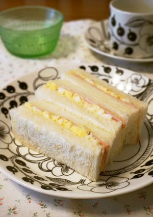 行楽に☆卵とハムのサンドイッチ-レシピのメイン写真