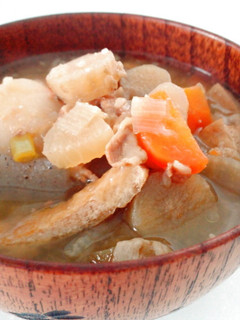 栄養満点!!具沢山美味しいおかず豚汁♪-レシピのメイン写真
