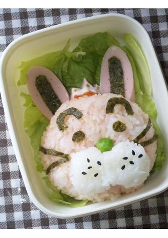 キャラ弁▼　　　　　うさぎの王様?-レシピのメイン写真