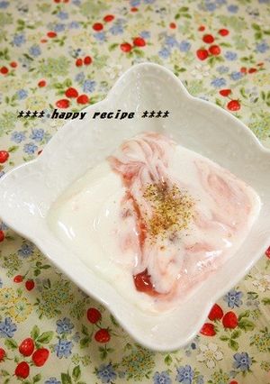 シェフ直伝✿ぱっと大人のいちごヨーグルト-レシピのメイン写真