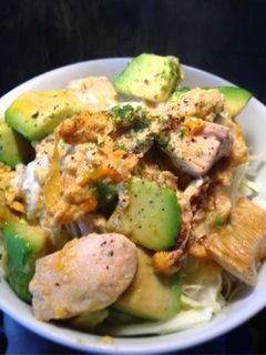 【簡単】アボカド入り炒める親子丼-レシピのメイン写真
