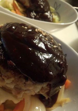 え？何？旨っ！味噌の侵略〜ハンバーグぅ〜-レシピのメイン写真