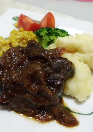 うま～牛肉ぶっこみ赤ワイン煮込み❤-レシピのメイン写真