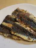 七味唐辛子が決め手醤油麹de鰯の米粉焼き