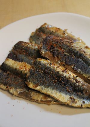 七味唐辛子が決め手醤油麹de鰯の米粉焼き-レシピのメイン写真