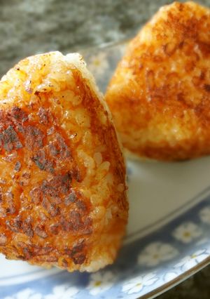 味噌焼きおにぎり★韓国風味(ダシダ入り)-レシピのメイン写真