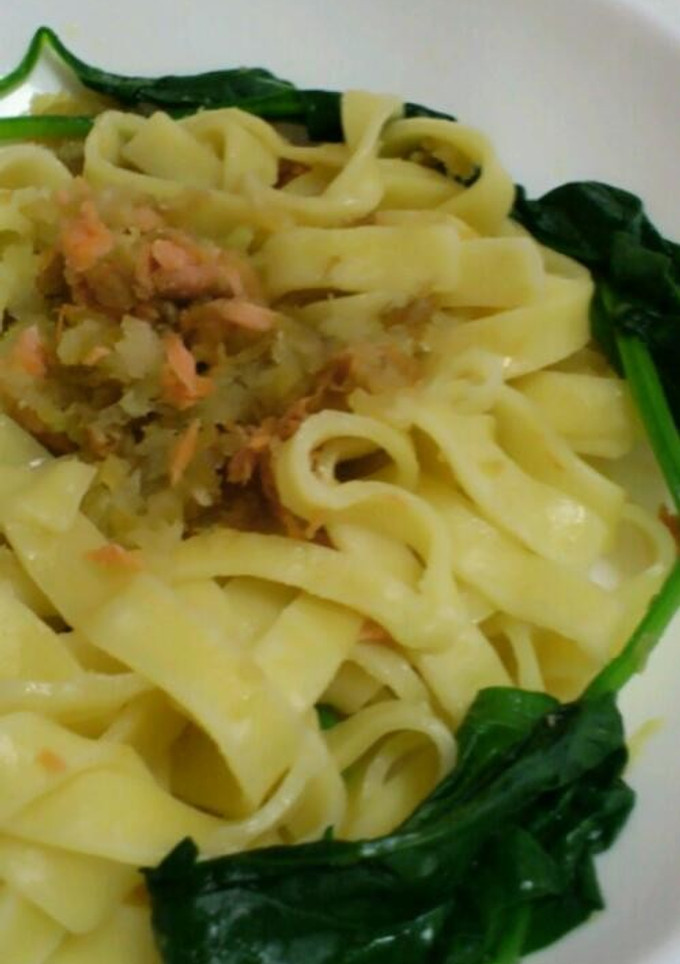 鮭とほうれん草のおろしパスタ-レシピのメイン写真