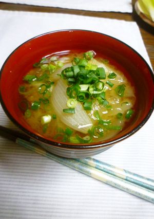 新玉ねぎの味噌汁-レシピのメイン写真