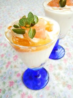 簡単おうちカフェ★ヨーグルトパフェ-レシピのメイン写真