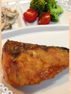 超簡単☆ブリの味噌煮風-レシピのメイン写真