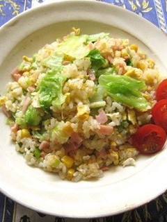 レタスとコーンのチャーハン-レシピのメイン写真