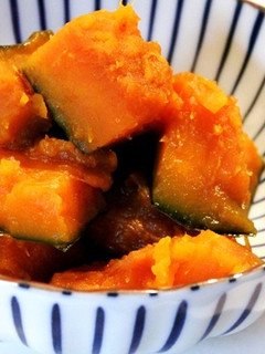 お弁当にも♪出汁いらず♪南瓜の塩麹煮-レシピのメイン写真