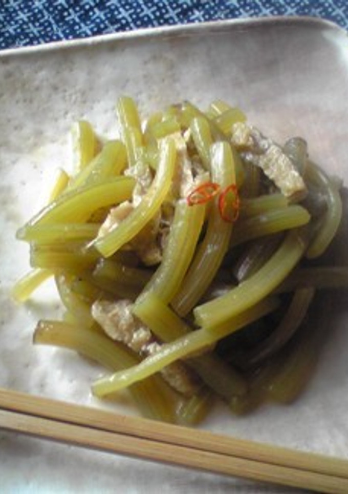 あっさり春の味☆フキと油揚げの煮びたし-レシピのメイン写真