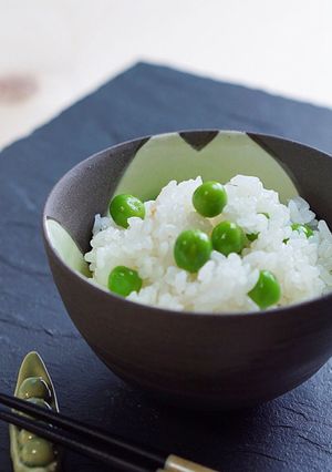 ぷっくり♪豆ご飯 (グリンピースご飯) by ぷるベリー 【クックパッド