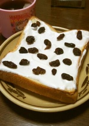 息子考案〜ホイップ味噌レーズントースト-レシピのメイン写真