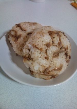 子供も大好き☆魚の佃煮おにぎり-レシピのメイン写真