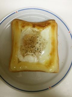 ヨーグルトのせ☆エッグトースト-レシピのメイン写真