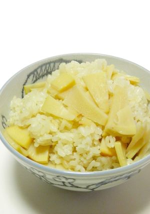 炊飯器いらず＊お鍋で炊くシンプル筍ごはん-レシピのメイン写真