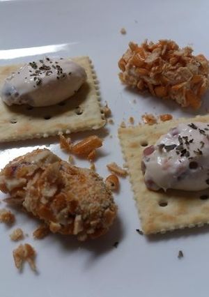 塩辛クリームチーズで簡単ピンチョス！-レシピのメイン写真