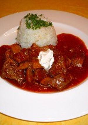 グラッシュ (ハンガリー風ビーフシチュー)-レシピのメイン写真