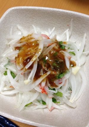 カニカマとシソの新玉ねぎサラダ☆-レシピのメイン写真