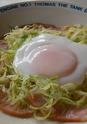 きゃべつde巣籠り目玉焼き-レシピのメイン写真