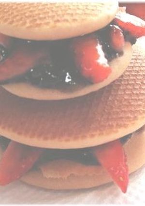 黒ごま餡の苺どらやき-レシピのメイン写真