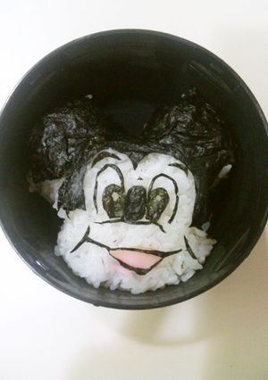 キャラ弁当：ミッキーおにぎり-レシピのメイン写真