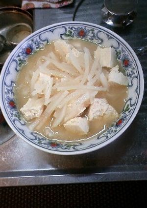 大根と豆腐の味噌汁うどん-レシピのメイン写真