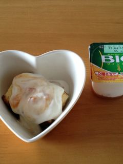 カステラ ヨーグルト添え-レシピのメイン写真